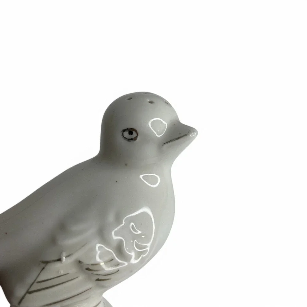 Dove Bird Salt and Pepper Shakers VTG White Gold Mid‎ Century 3